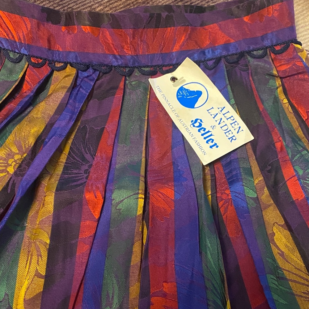 Vintage alpine Bavarian style skirt